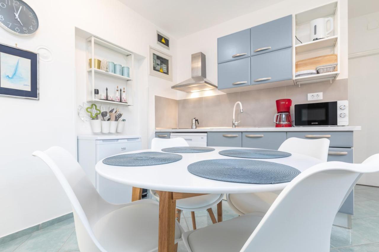 Apartments Villa Pavle 罗维尼 外观 照片