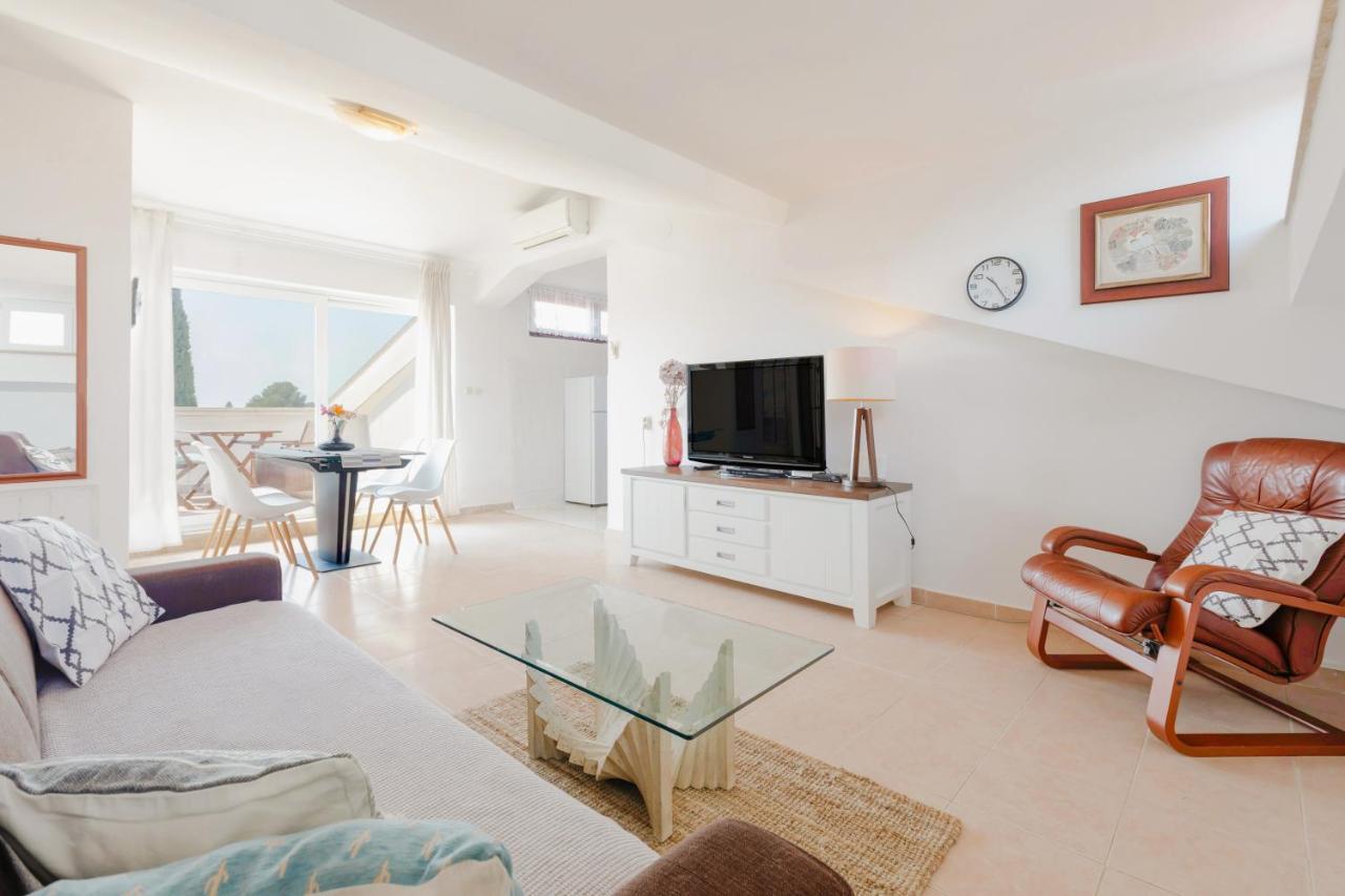 Apartments Villa Pavle 罗维尼 外观 照片
