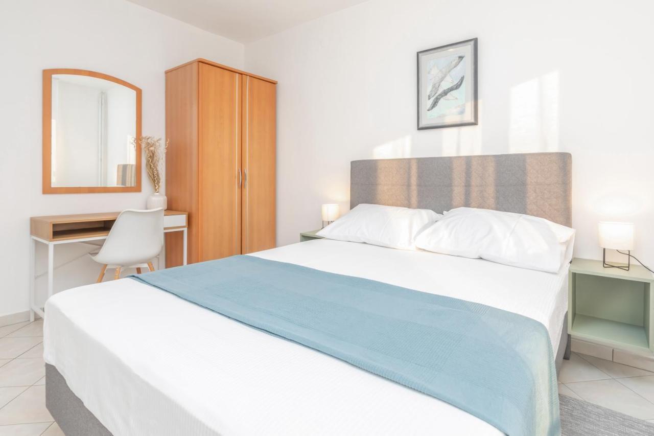 Apartments Villa Pavle 罗维尼 外观 照片