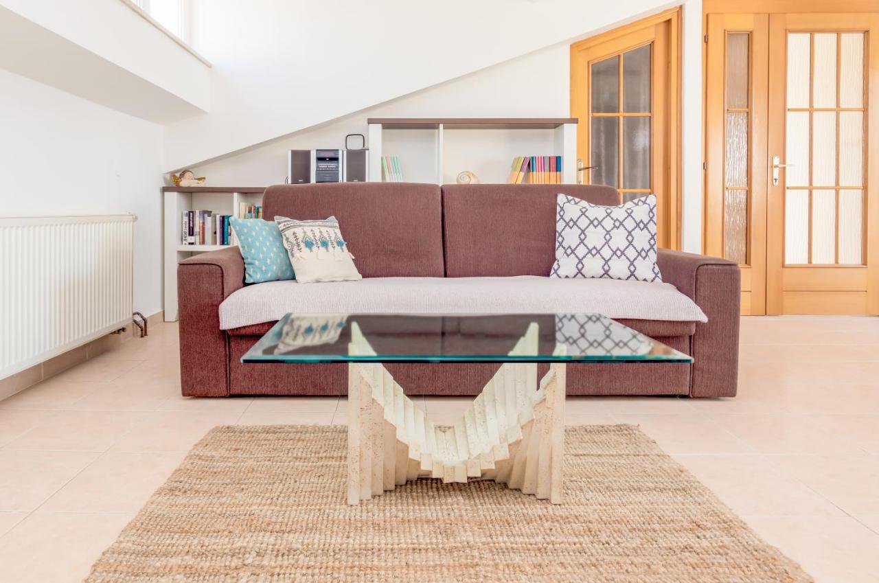 Apartments Villa Pavle 罗维尼 外观 照片