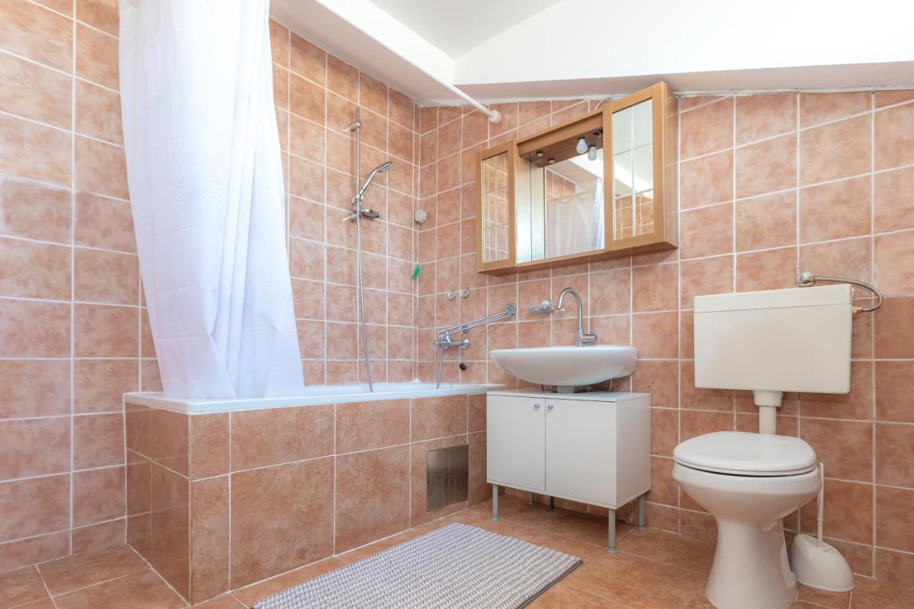Apartments Villa Pavle 罗维尼 外观 照片