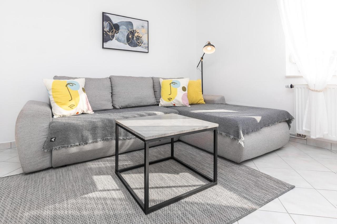 Apartments Villa Pavle 罗维尼 外观 照片