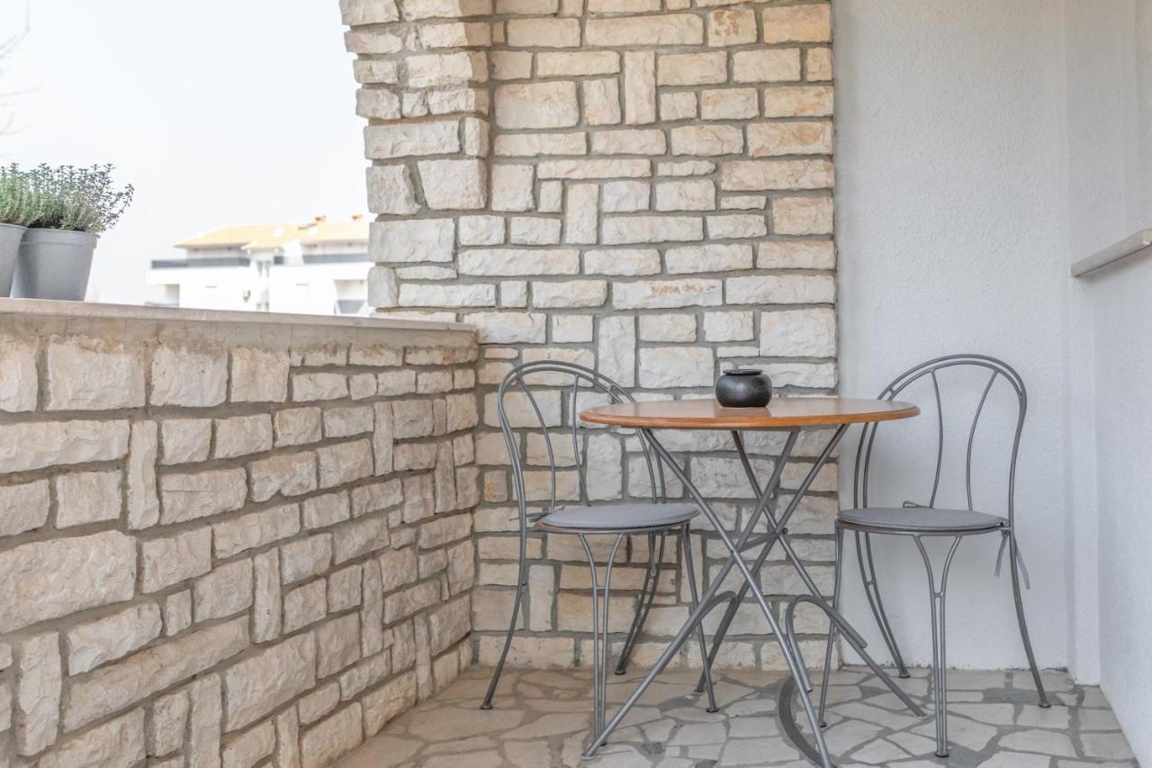 Apartments Villa Pavle 罗维尼 外观 照片