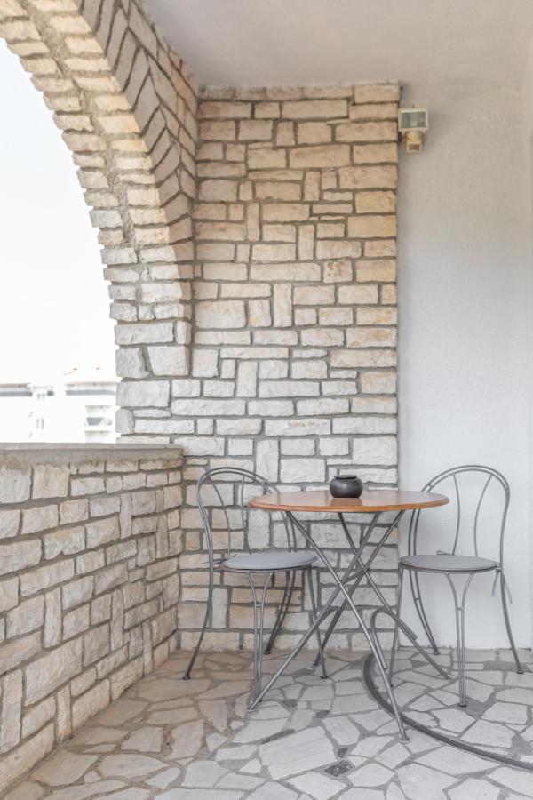 Apartments Villa Pavle 罗维尼 外观 照片