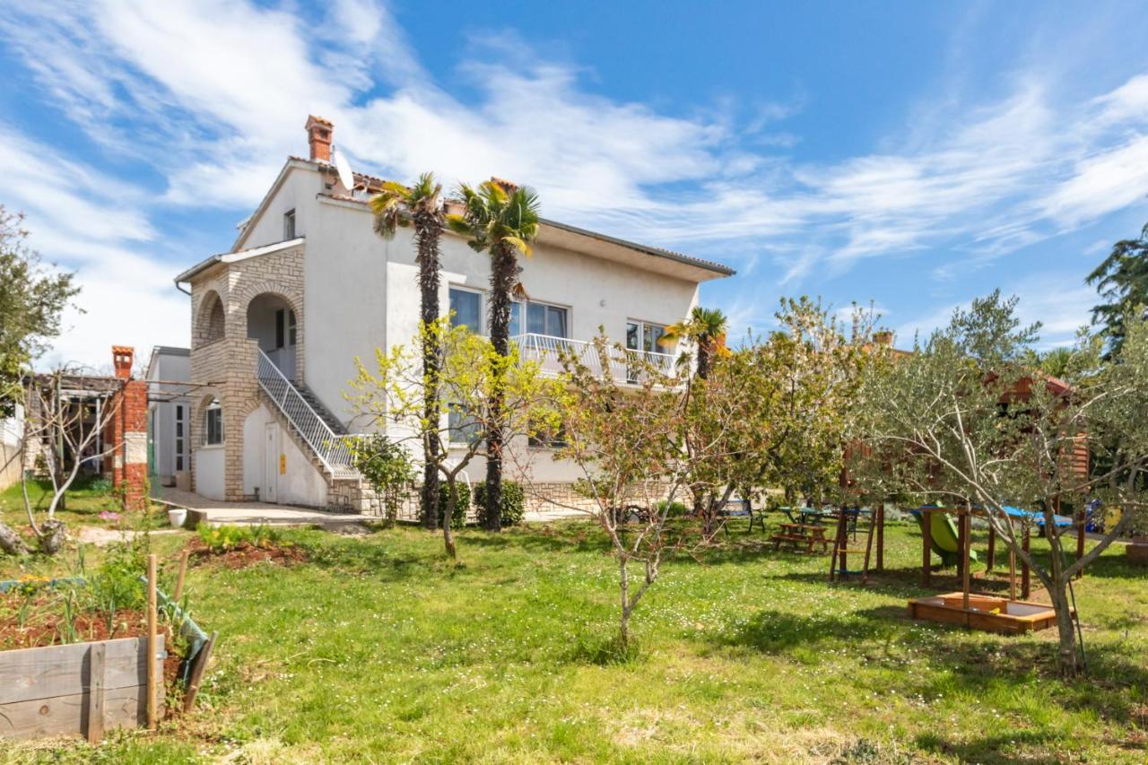 Apartments Villa Pavle 罗维尼 外观 照片